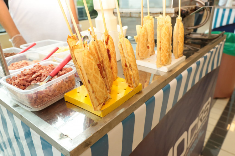 Crepe no palito na barraquinha 